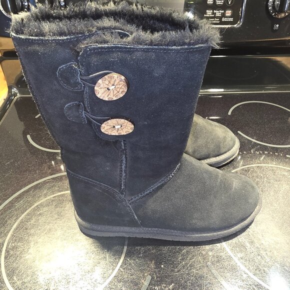 Boots - Picture 1 of 2